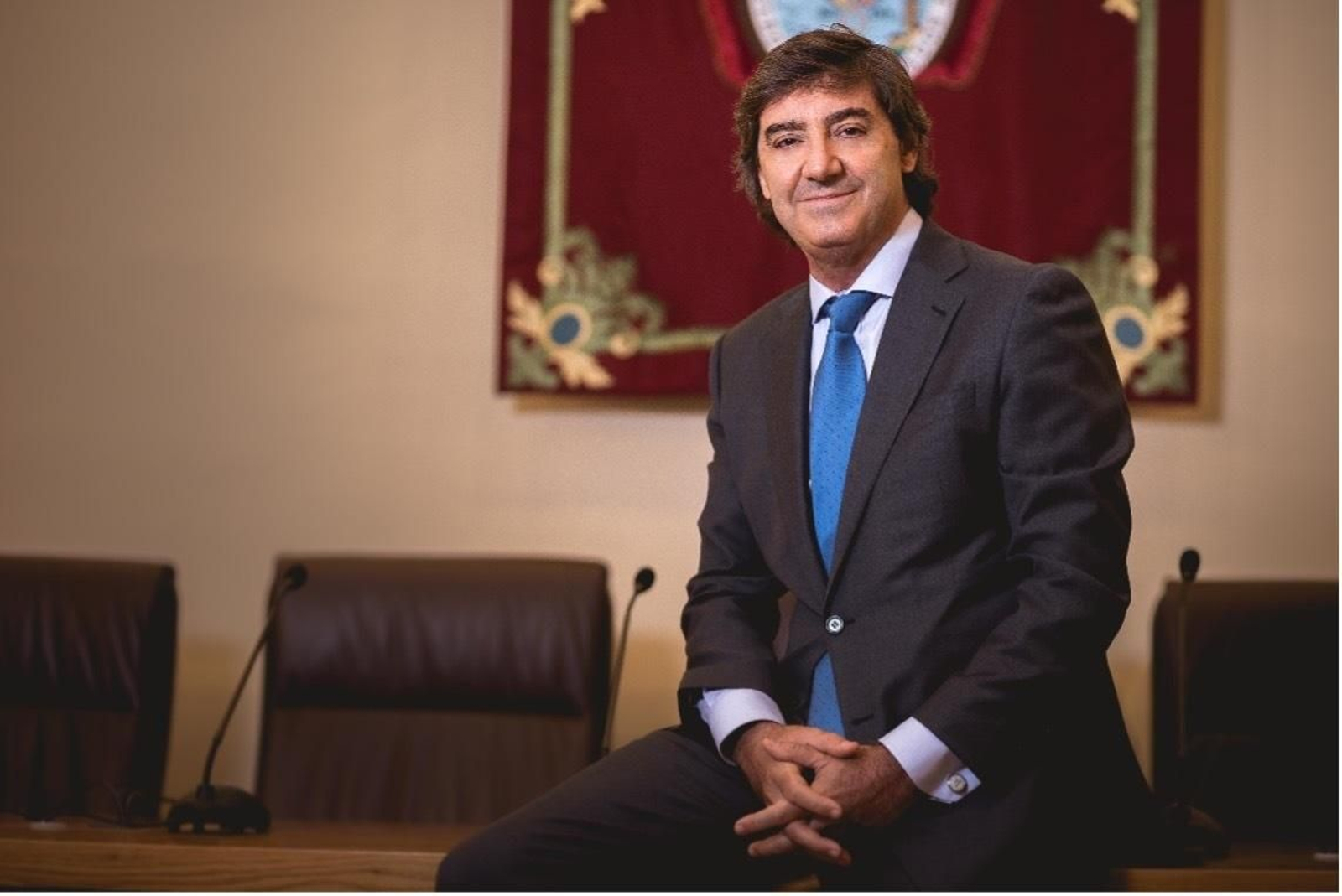 Óscar Fernández León aspira al decanato de la Abogacía sevillana.