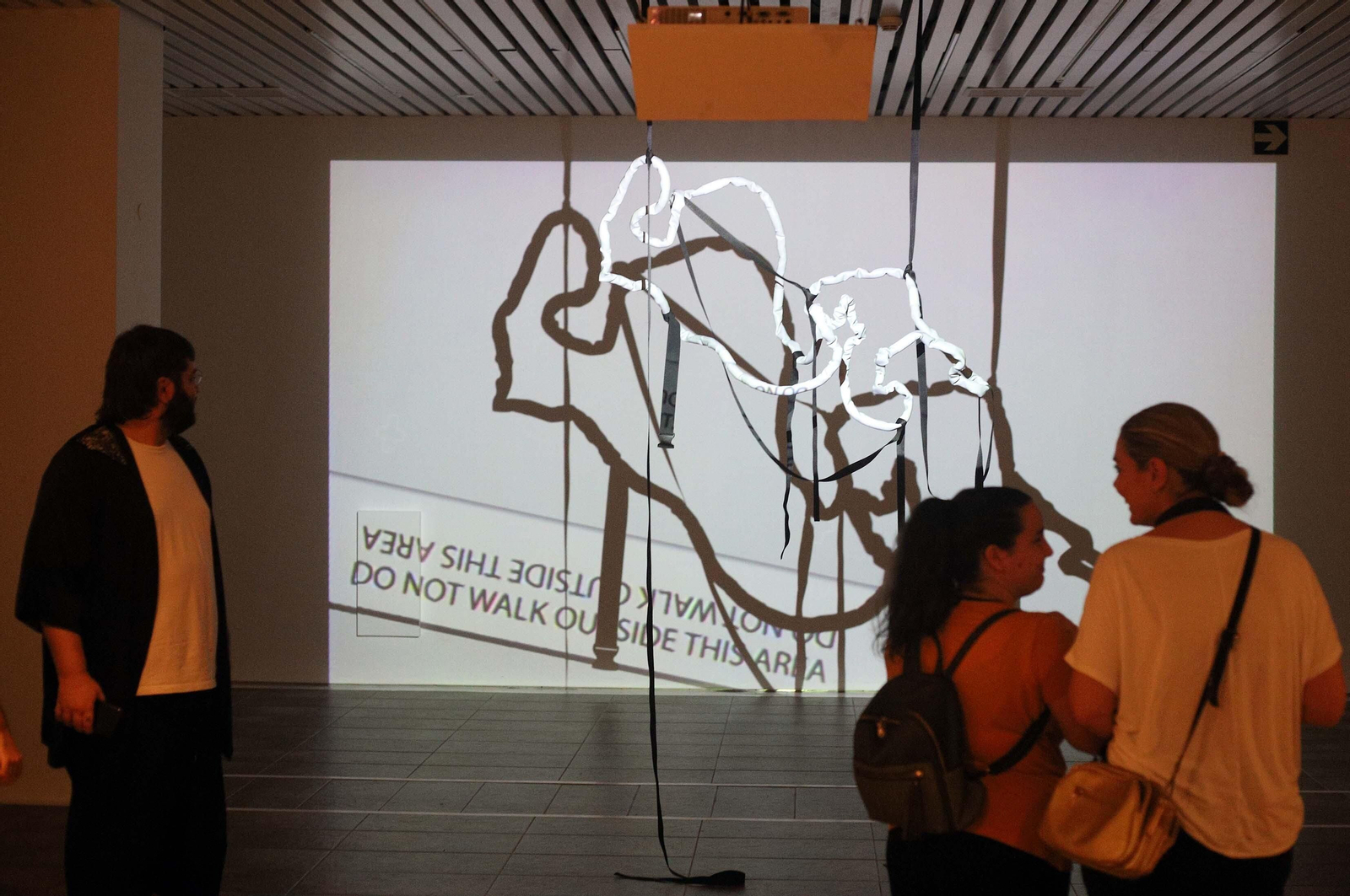 Inauguración de la exposición 'Flotación y subterfugio' de Javier Map, en imágenes