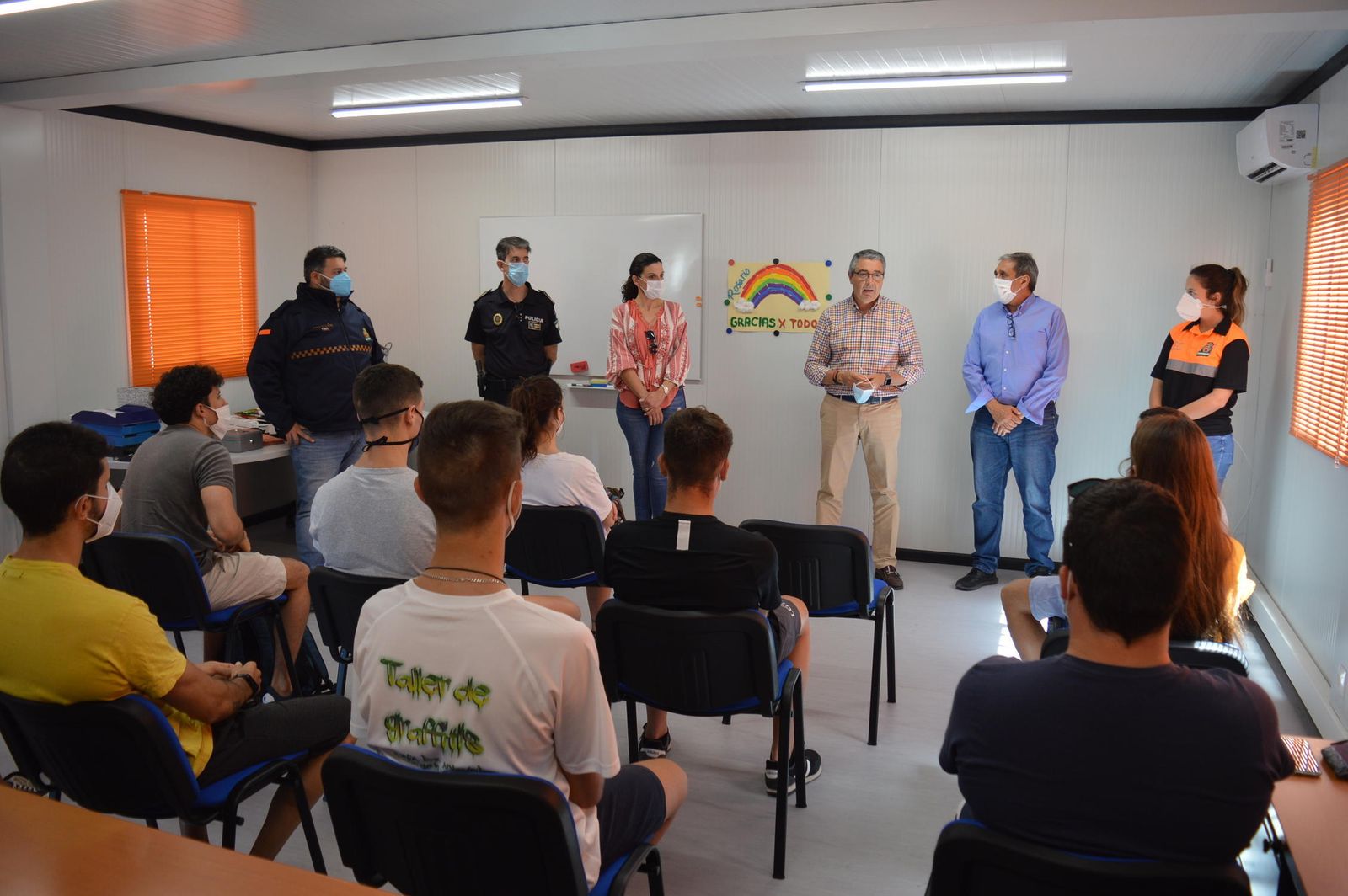 Presentación de los supervisores de playa de Rincón de la Victoria.