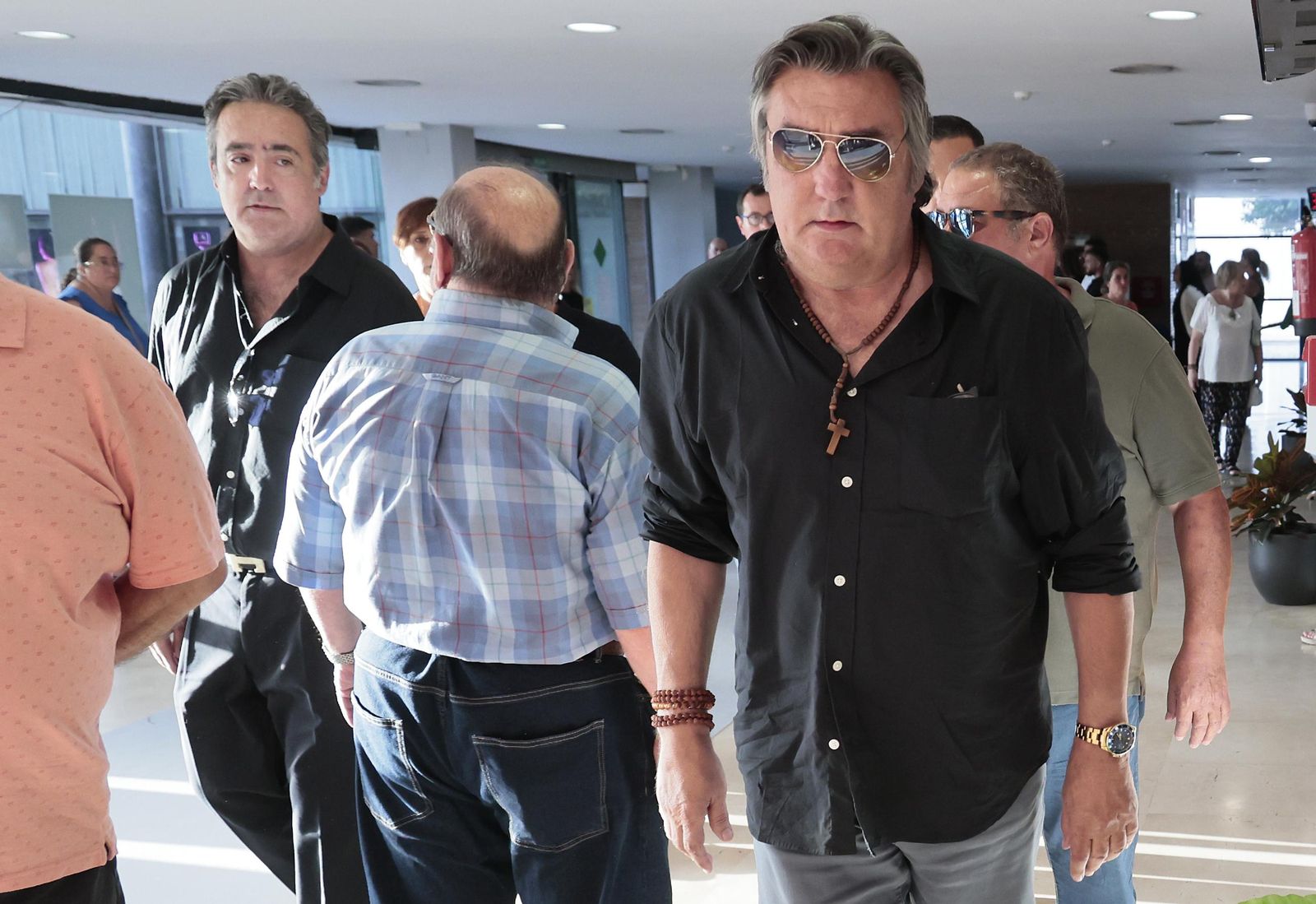 Las imágenes de la capilla ardiente de Paco Camino en el ayuntamiento de Camas