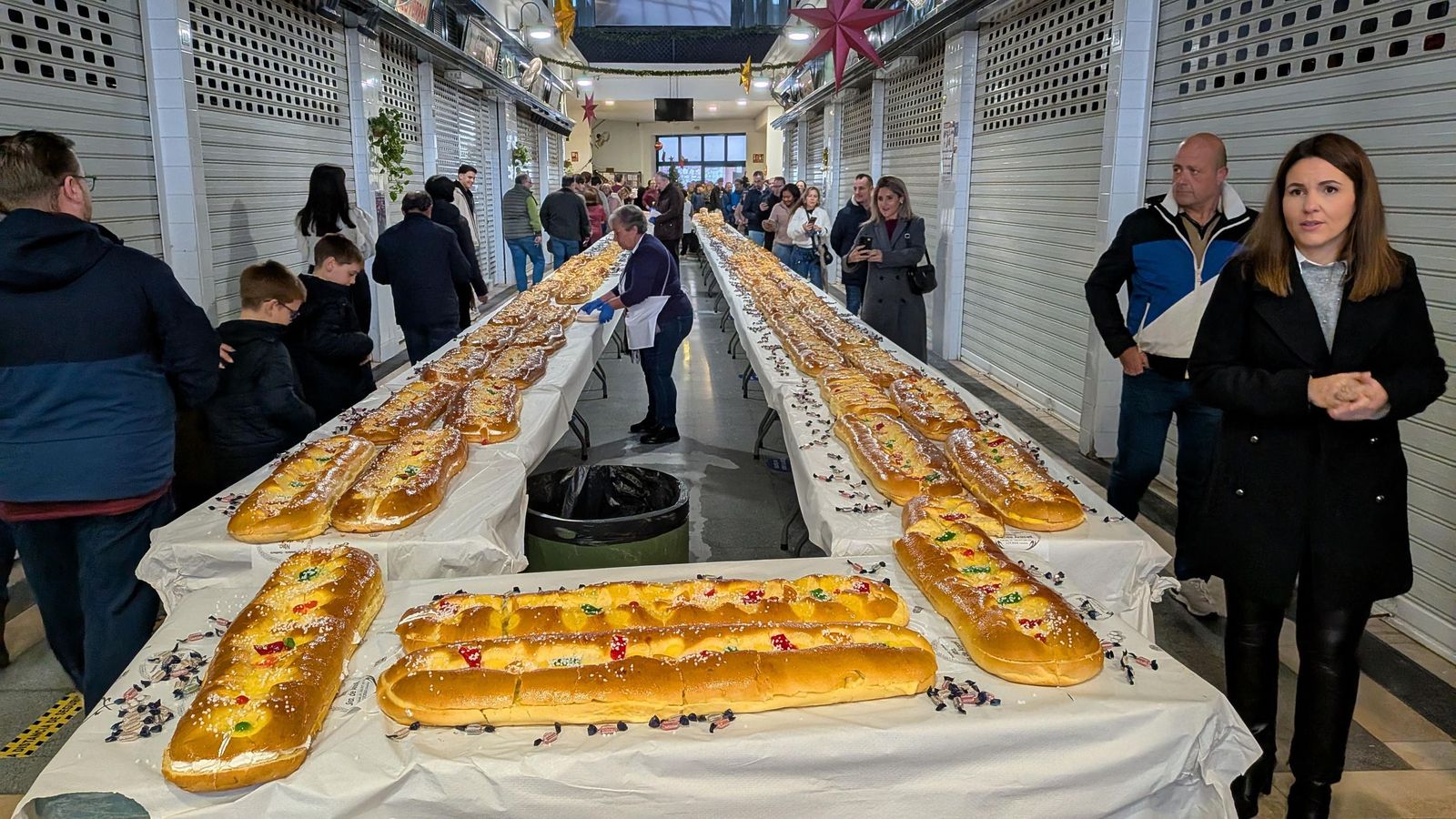 Degustación del roscón de reyes gigante en Lucena