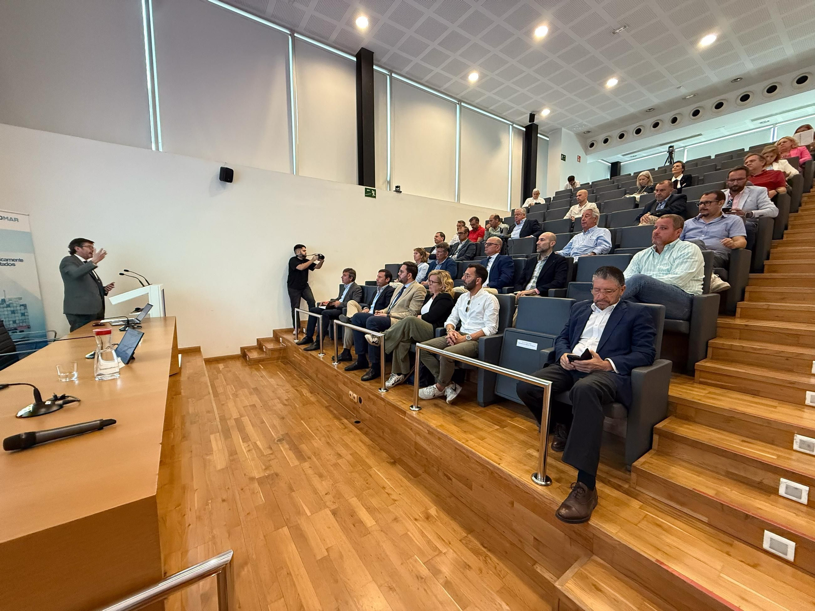 Las imágenes de la ponencia de Manuel Rodríguez Dapena, subdirector de Puertos del Estado, en la Cámara de Comercio del Campo de Gibraltar