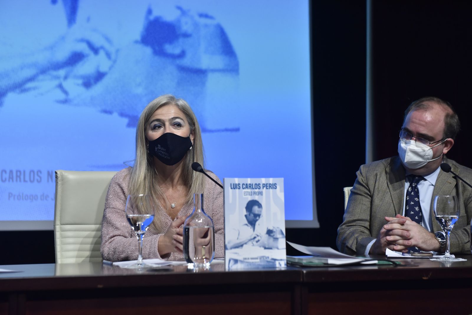 La presentación del libro de Carlos Navarro, sobre Luis Carlos Peris en imágenes