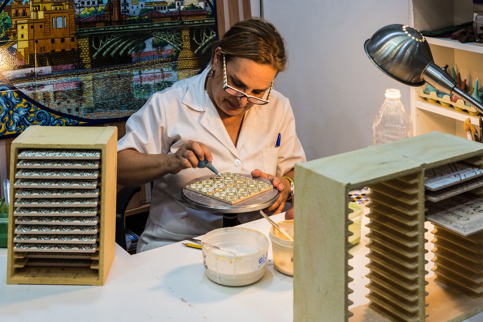 Una artesana de Sevilla
