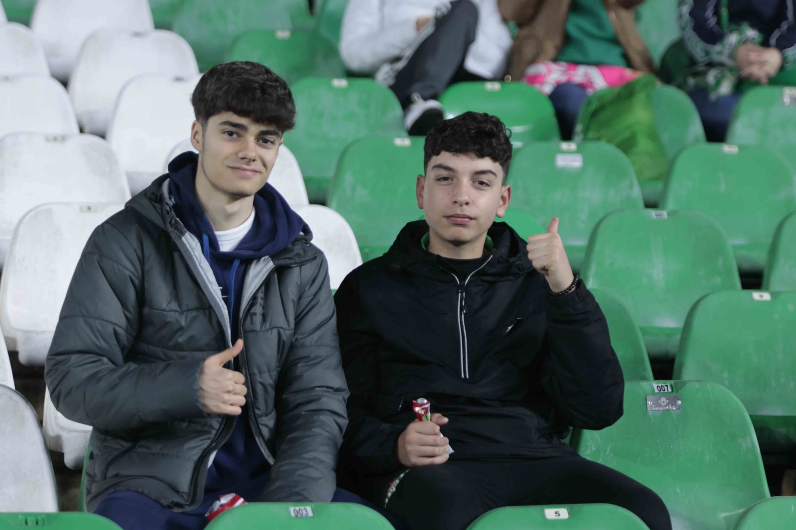 Búscate en las gradas del Villamarín