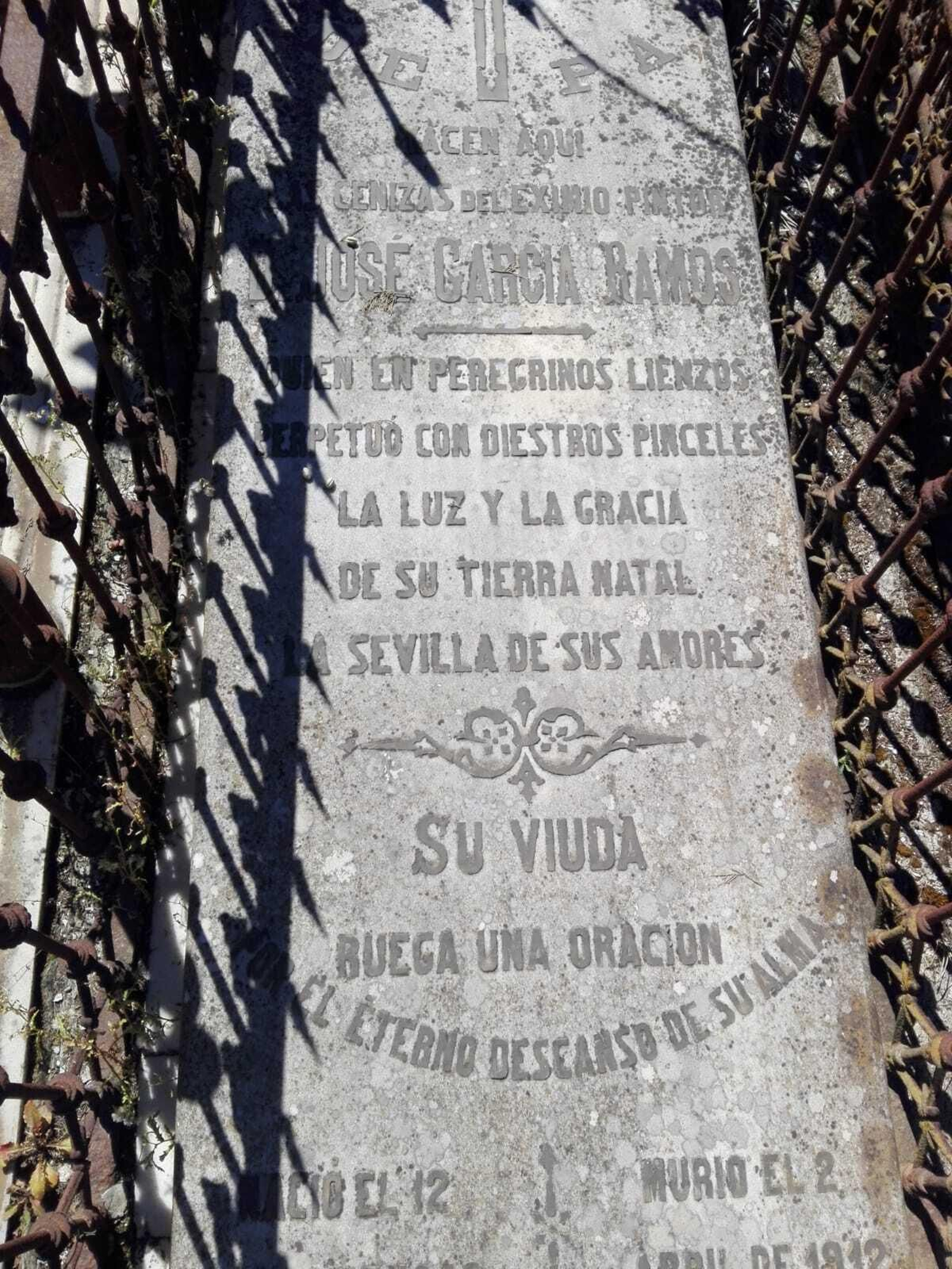 Lápida de José García Ramos.