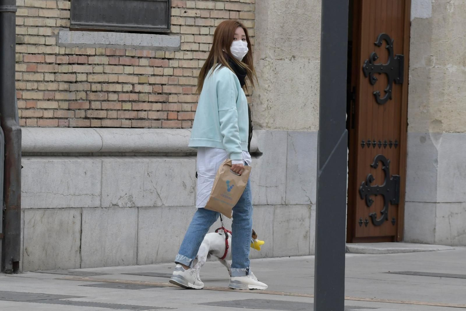 Limpieza en autobuses y poco tráfico en Granada por el coronavirus