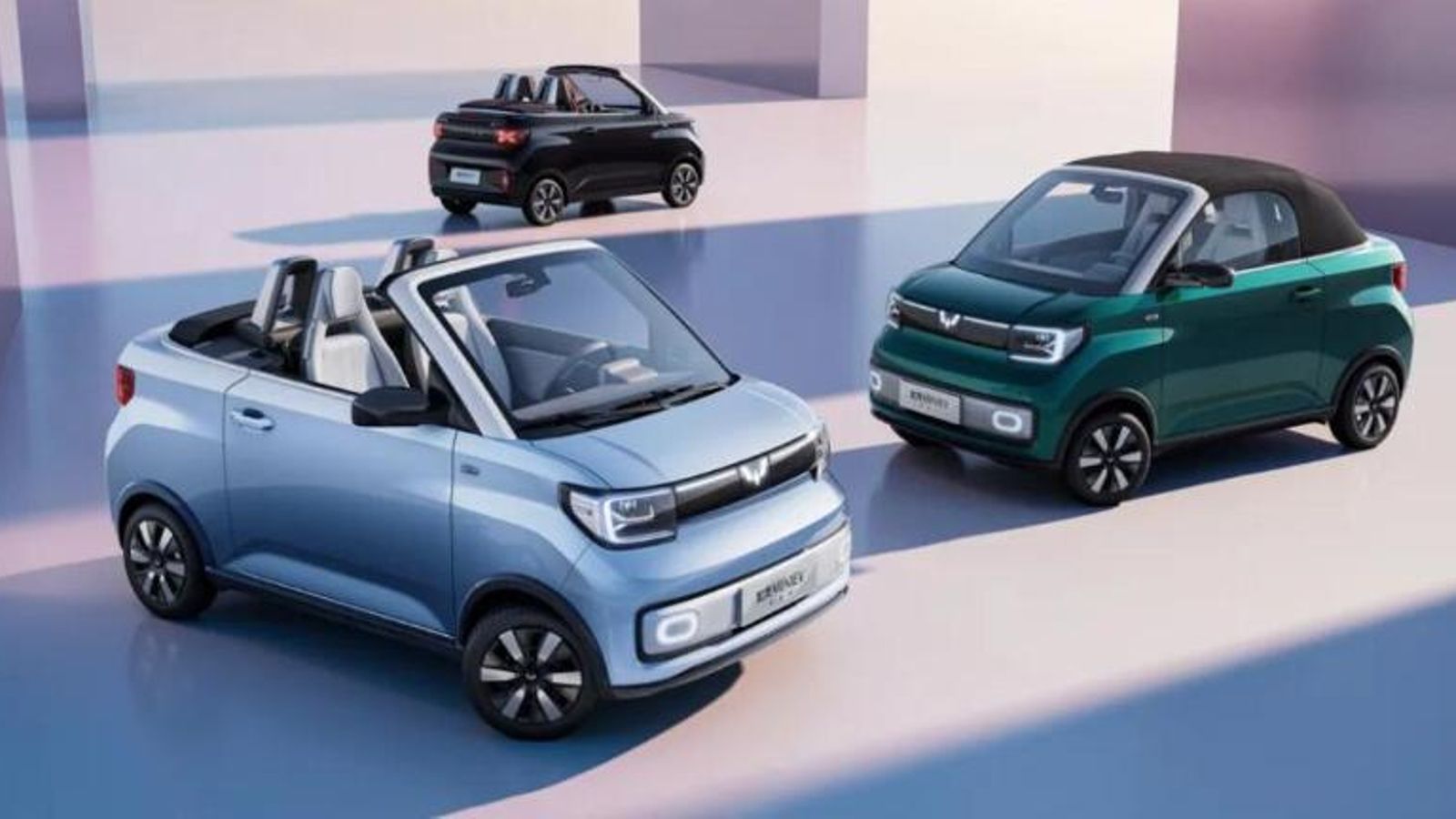 Al incorporar espacio para la capota y protecciones antivuelco, el Hongguan Mini EV pierde las dos pequeñas plazas traseras en esta versión Cabrio.