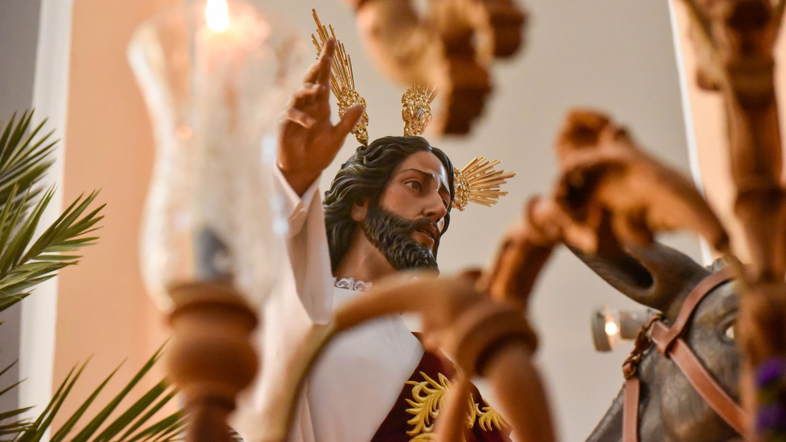 Oración de vísperas e imposición de medallas de los Salesianos de La Línea