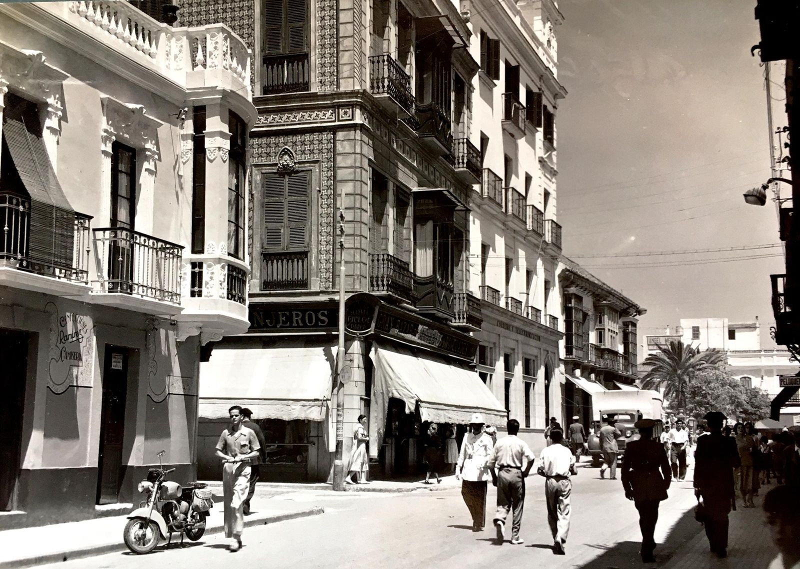 Edificio de Correos, hacia 1955.