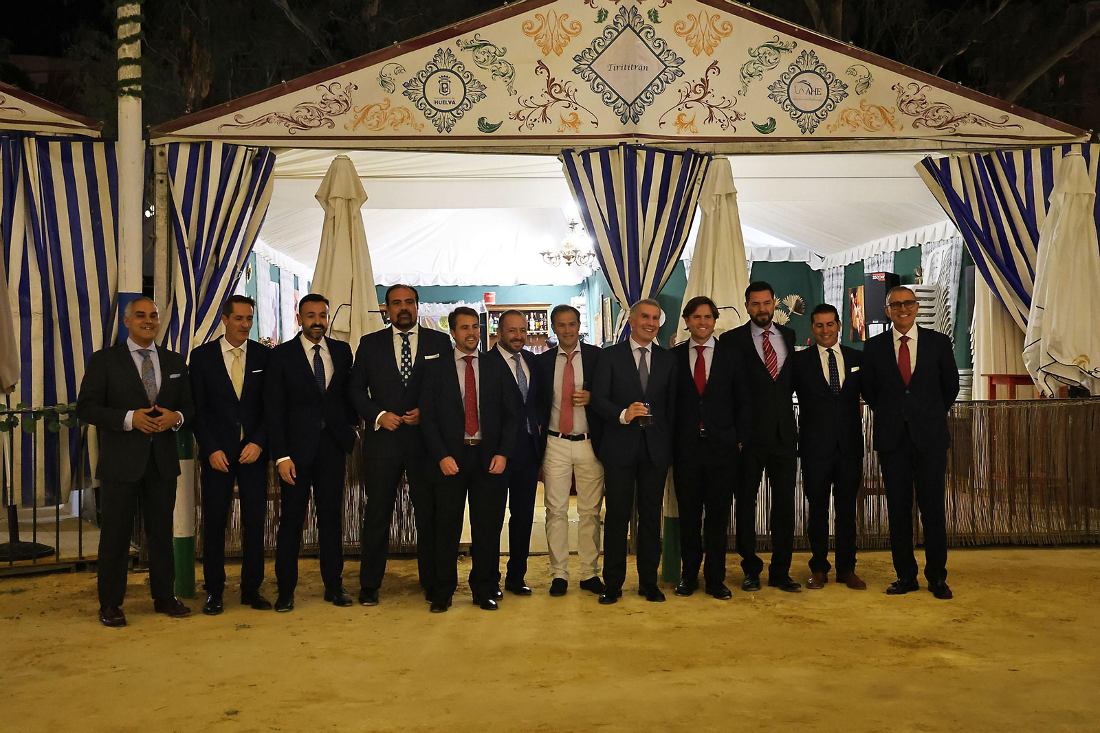 Imágenes de la noche del 'choquito frito' en la Feria de otoño y del Caballo de Huelva 2025