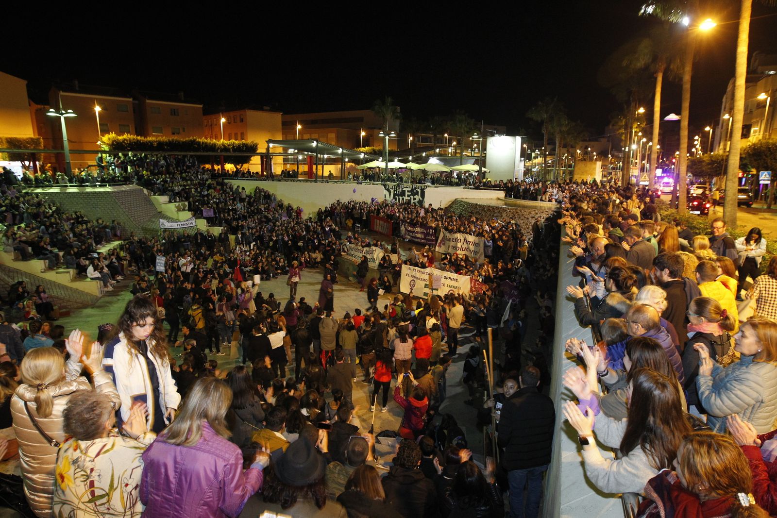 Fotogalería manifestación Día Internacional de la Mujer en Almería