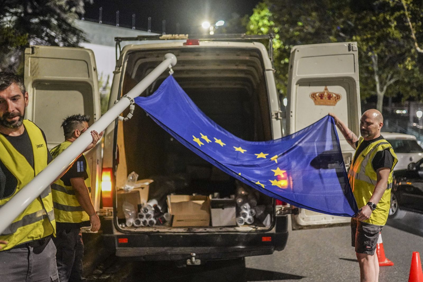 La bandera de la UE ya luce en Granada