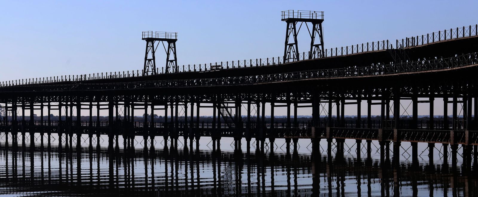 10 imágenes que enamoran del Muelle de la Rio Tinto en Huelva