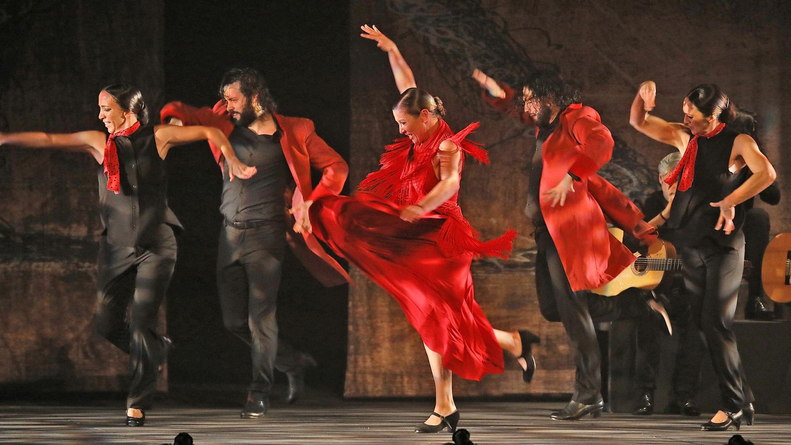 'Sombras', uno de los montajes más aplaudidos de Sara Baras.