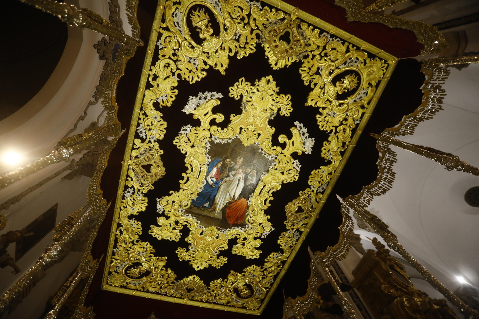La presentación del techo de palio de la Virgen de la Candelaria de Córdoba, en  imágenes
