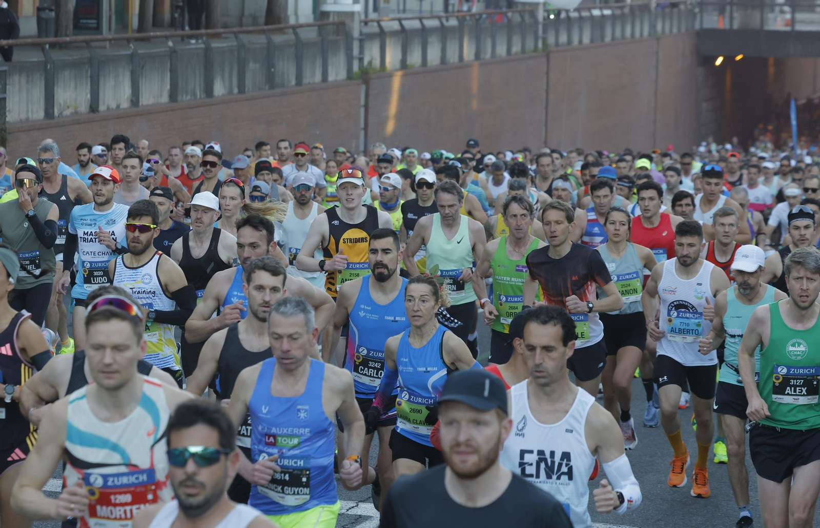 Búscate en el Zurich Maratón de Sevilla 2025