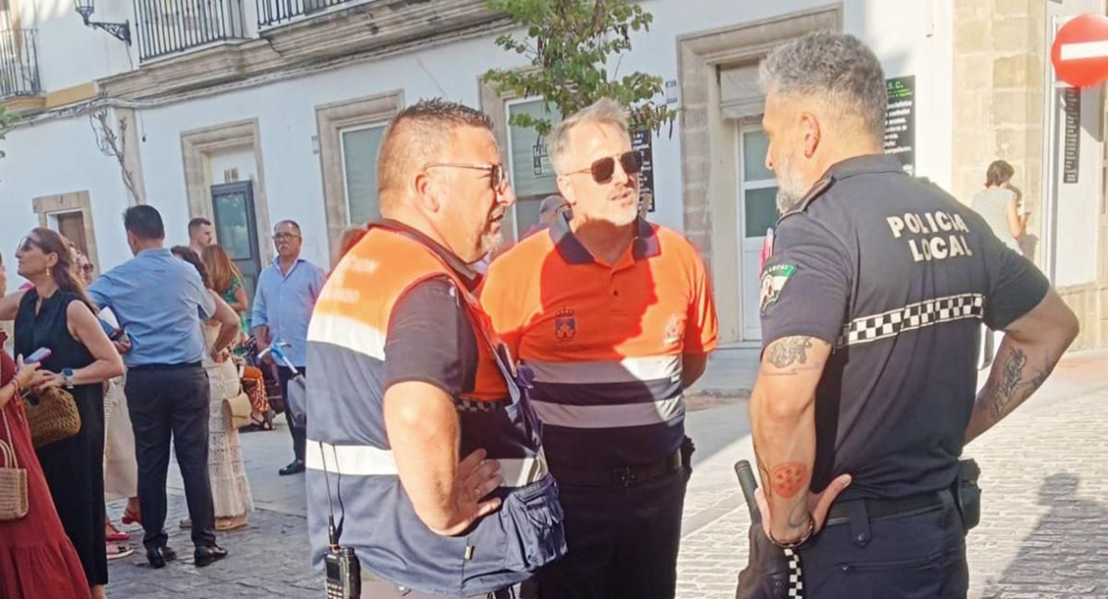 Imagen de voluntarios de Protección Civil y Policía Local.