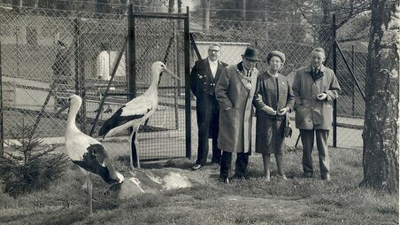 Visita, por los años 60, del embajador británico en España y su mujer.
