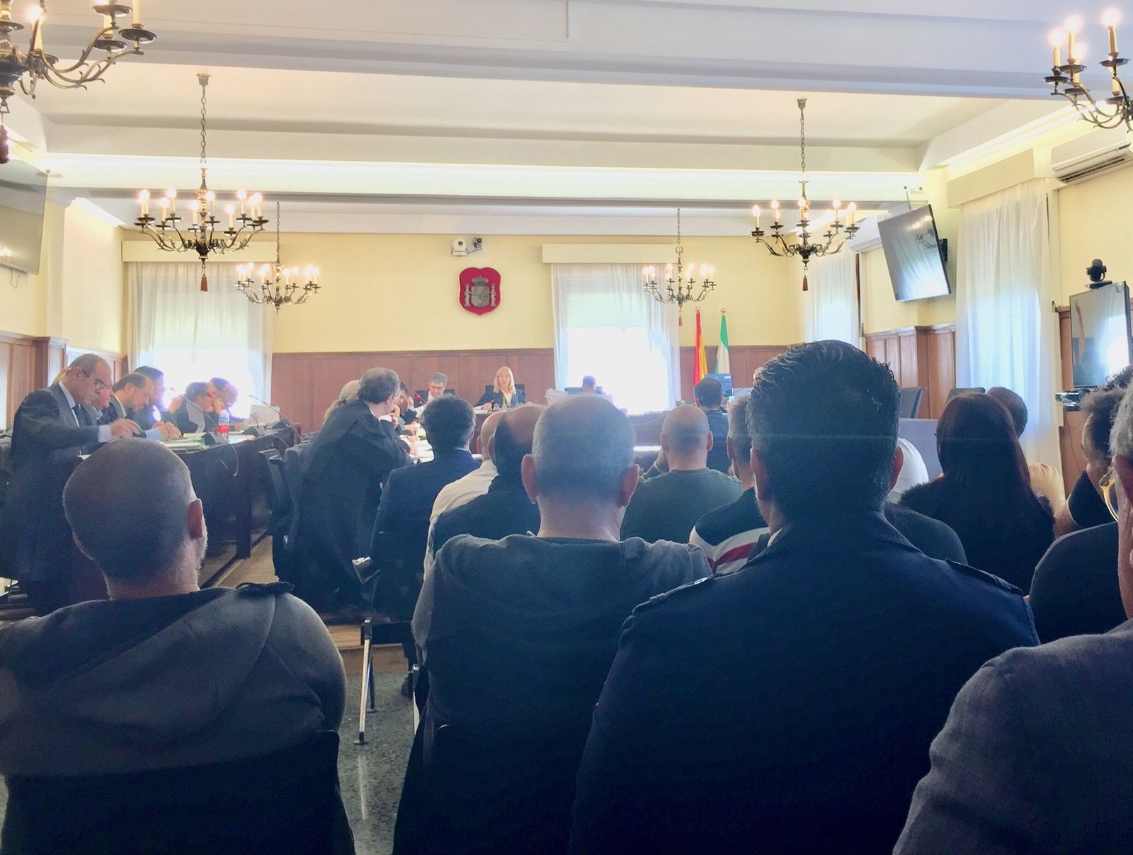 Los acusados durante el juicio