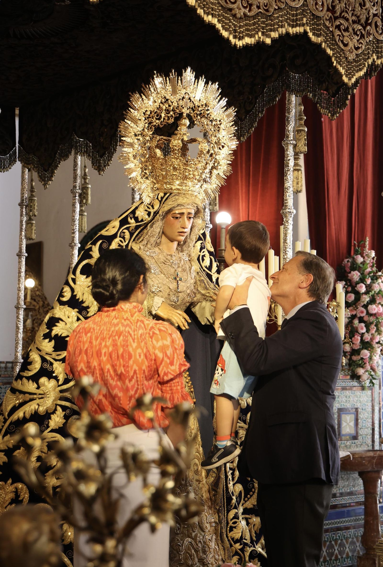 Besamanos de la Virgen de la Amargura