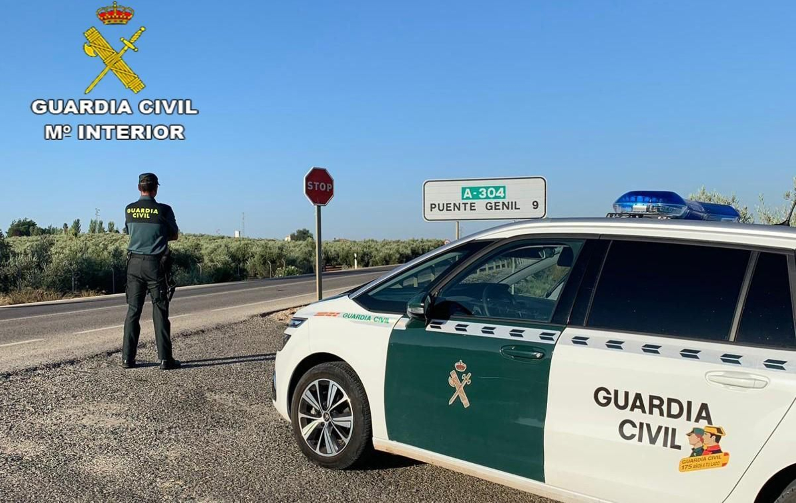 Una patrulla de la Guardia Civil de Puente Genil.