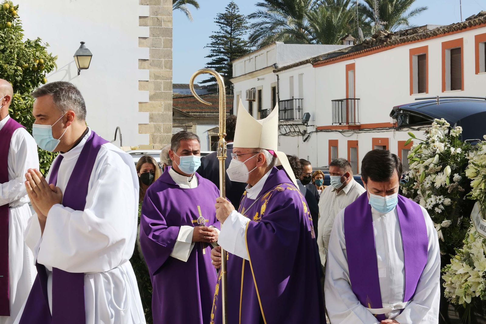 Primeras imágenes del entierro de Mercedes Domecq