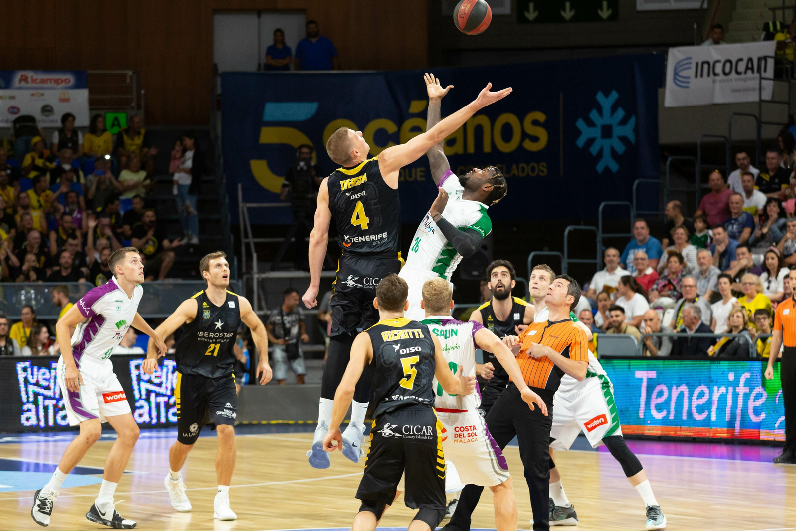Las fotos del Iberostar Tenerife - Unicaja Baloncesto