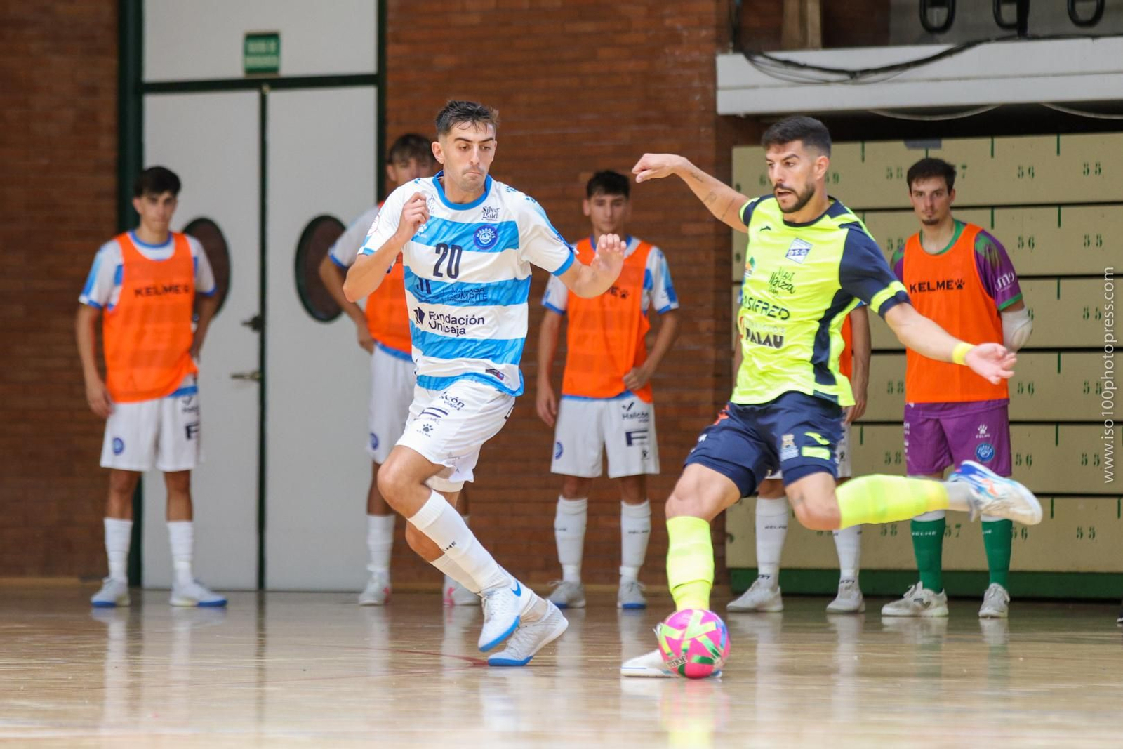 Estreno liguero con buen juego, goles y victoria del Heredia 21 en Carranque (7-2)