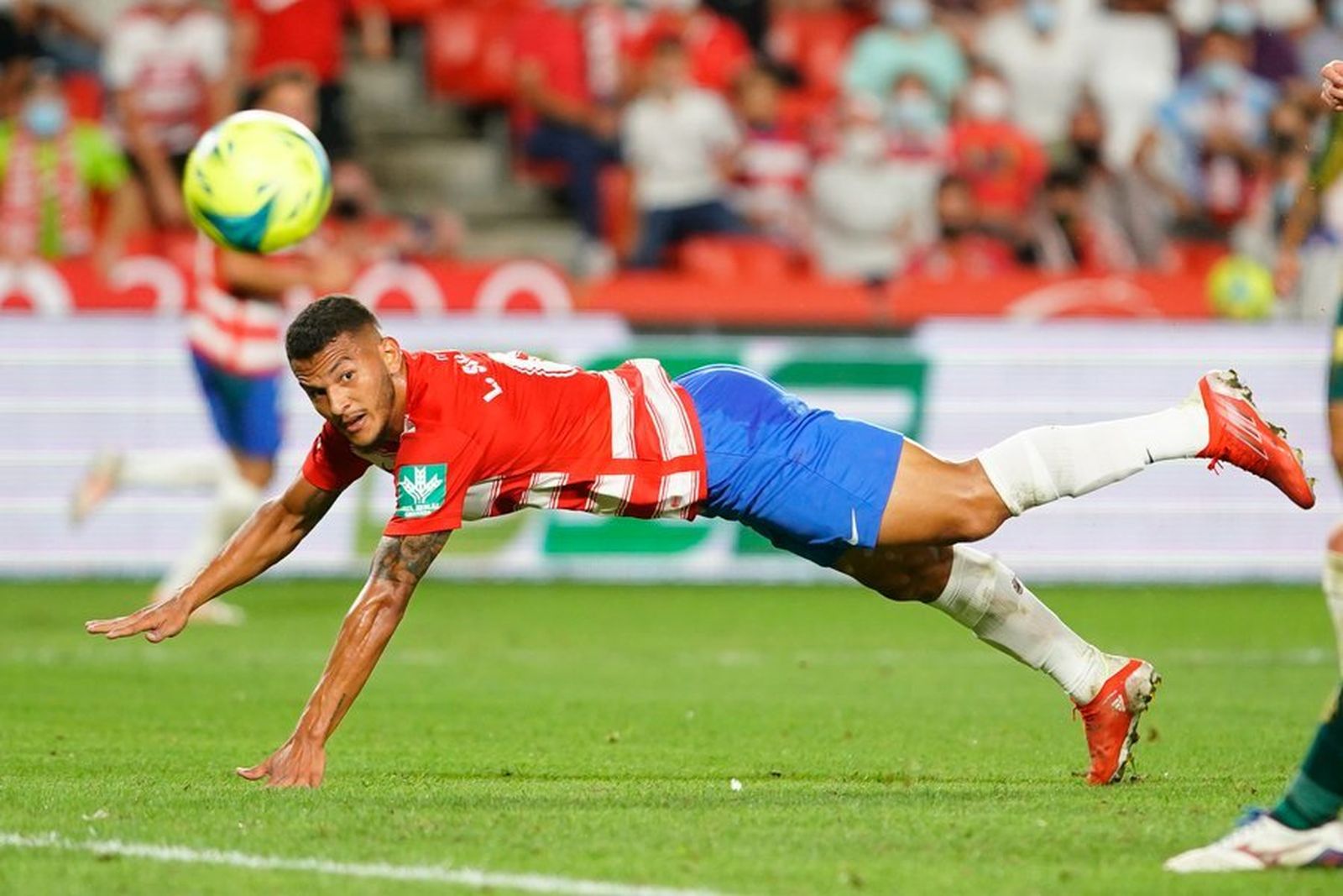 La última vez que el Betis ganó en Los Cármenes marcó Luis Suárez.