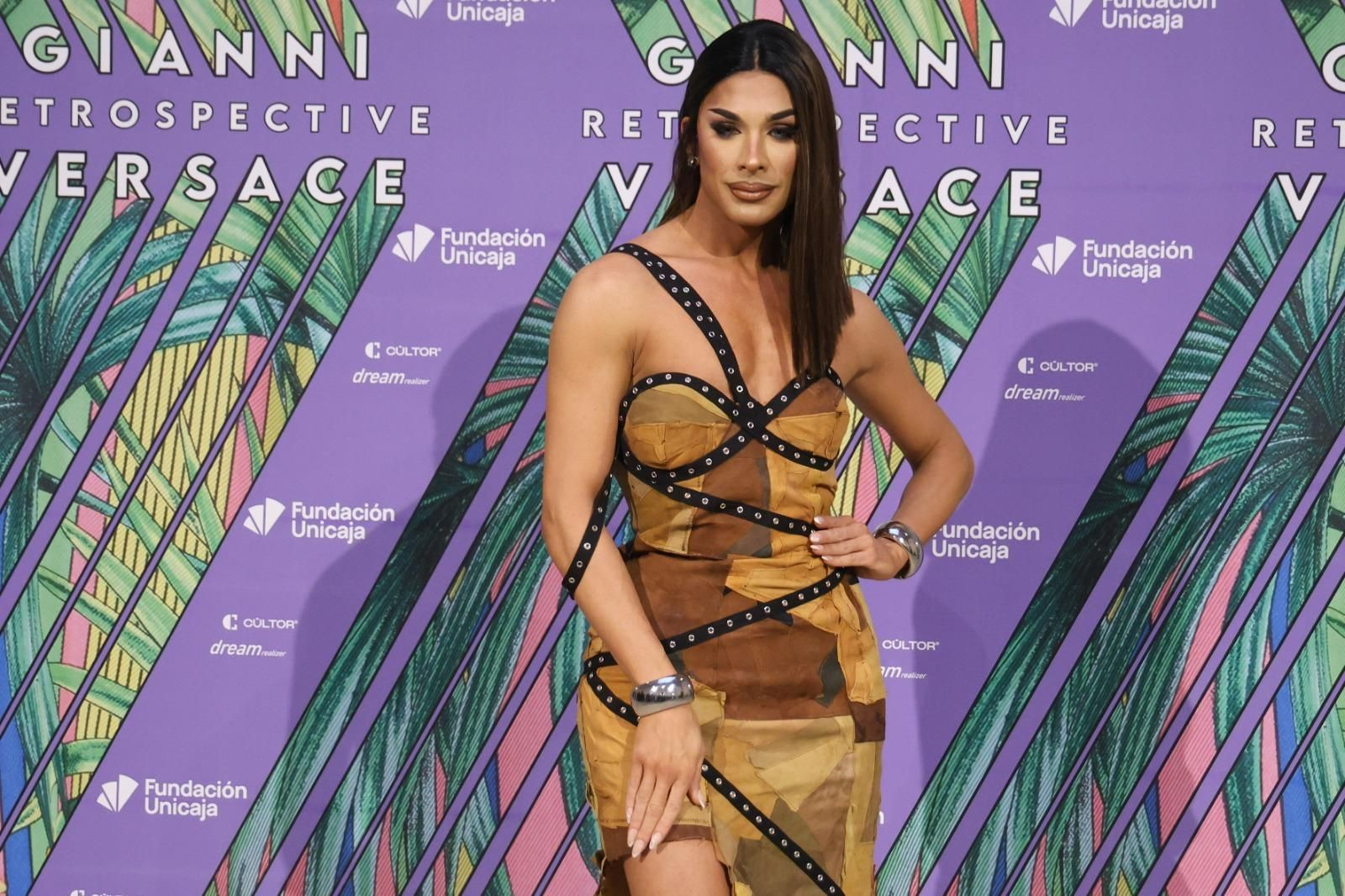 El photocall de la inauguración de la exposición de Versace en Málaga, en imágenes