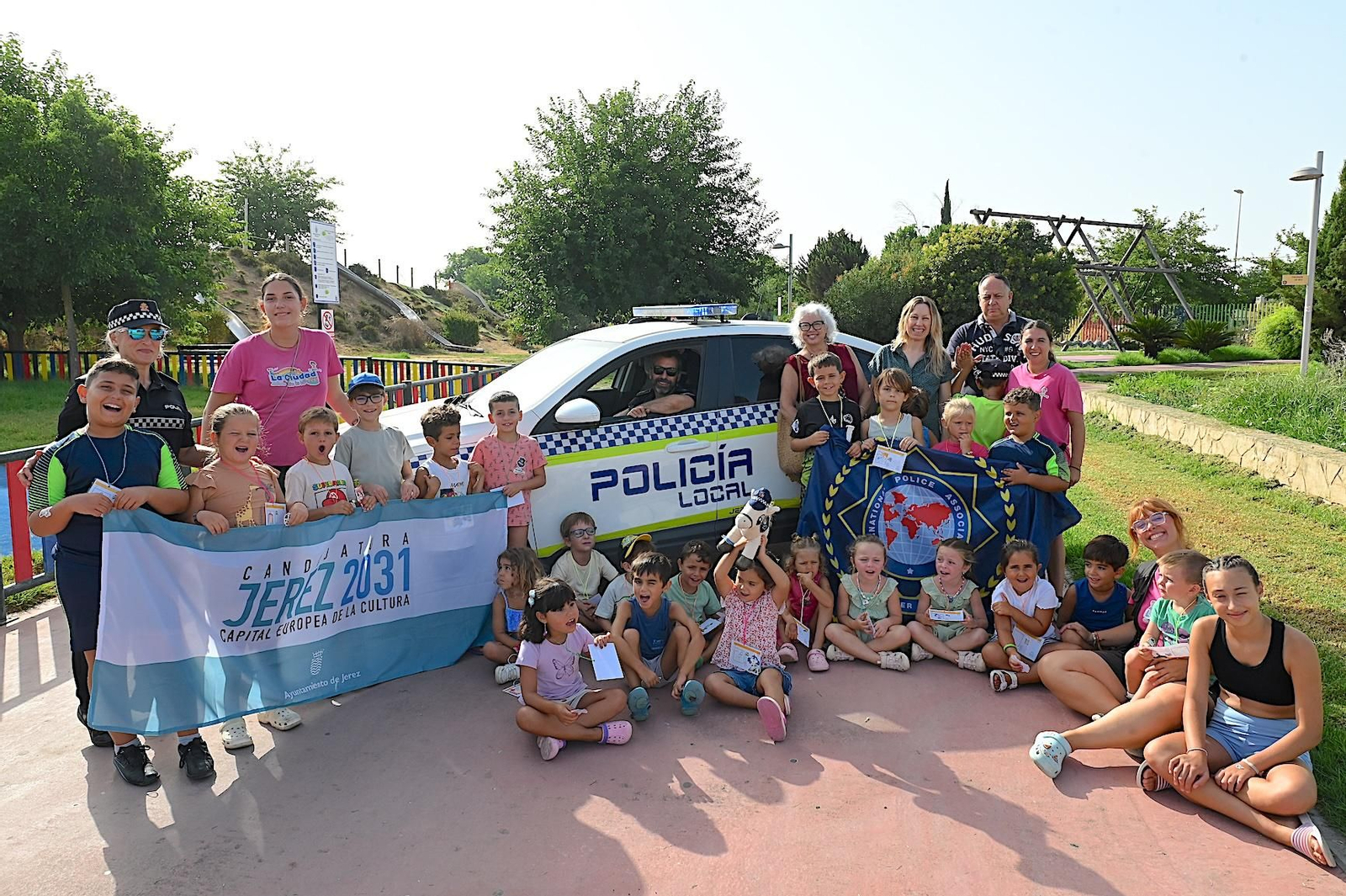 Un momento de la celebración de la actividad por parte de Policia Local en la Ciudad de los Niños.