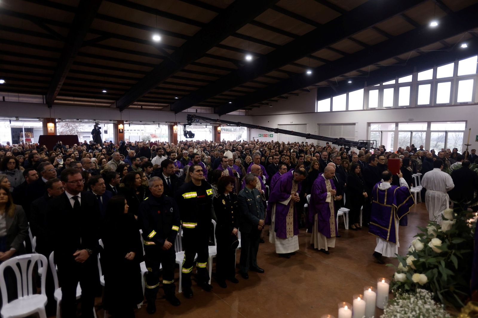 Las imágenes de la misa funeral en Adamuz por las víctimas del accidente de tren