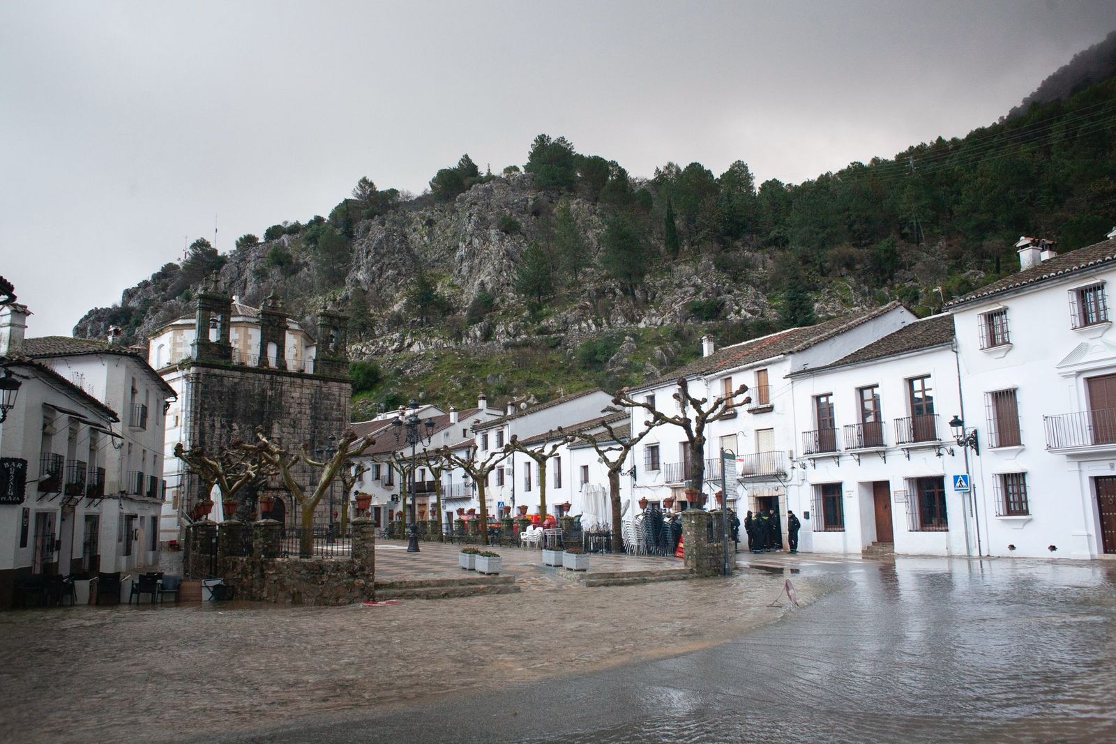 Las imágenes de Grazalema el día del desalojo