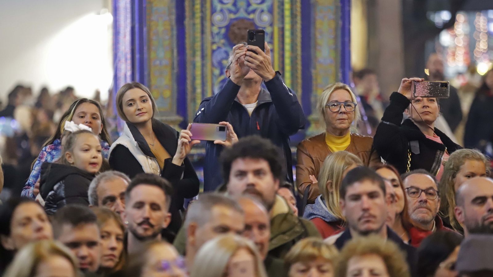Fotos de la inauguración del alumbrado de Navidad en Algeciras