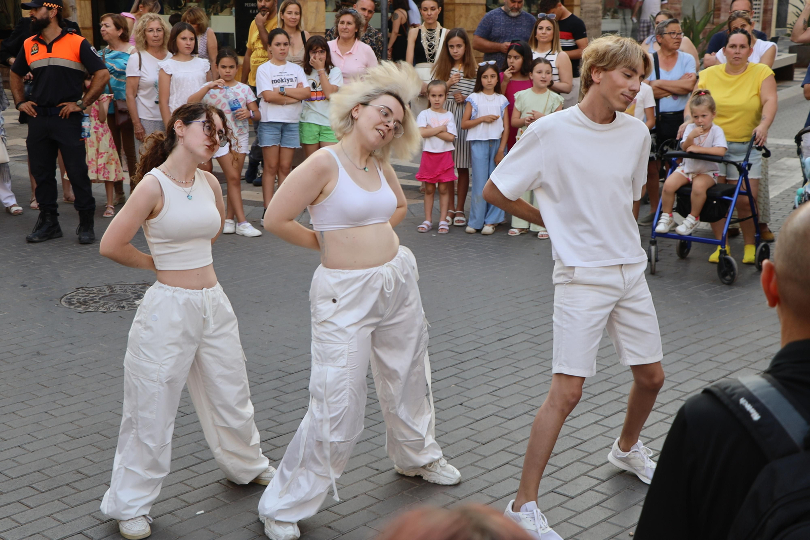 Así ha sido la décima edición de la Noche en Blanco de El Ejido, en imágenes