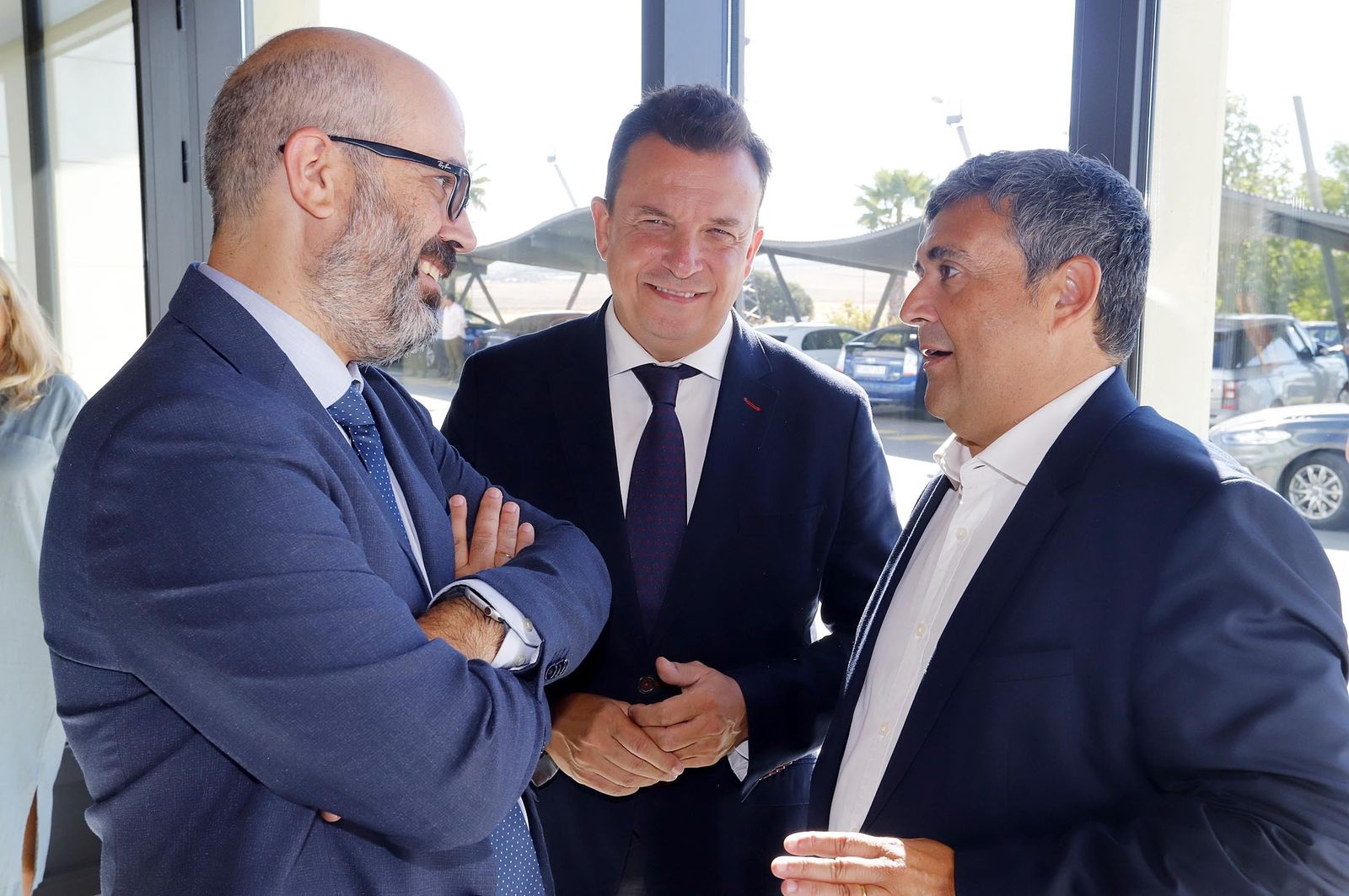 Imágenes de la visita de la consejera Marifrán Carazo a la empresa GTO en Niebla