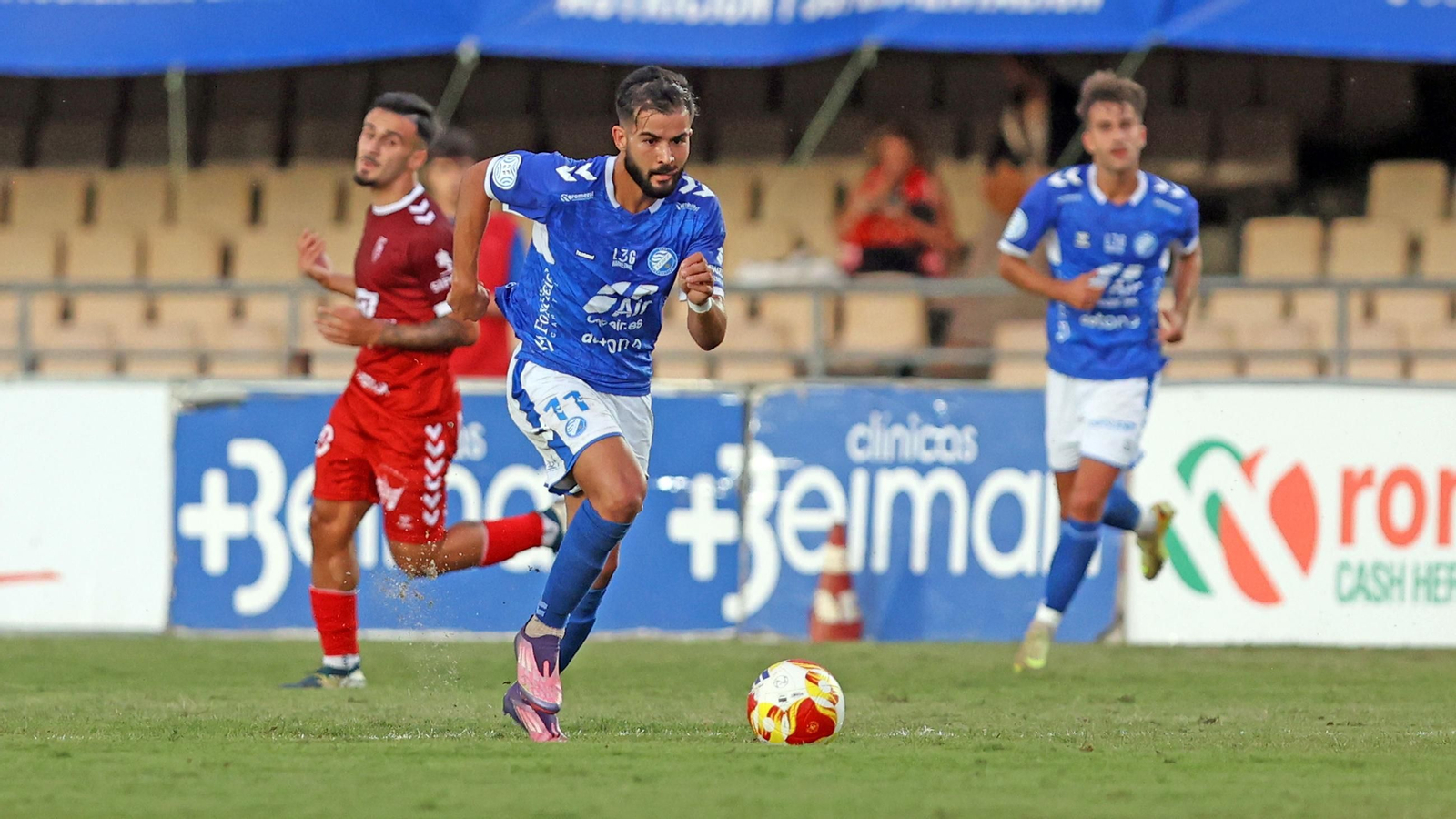 Imágenes del Xerez DFC contra el Atlético Antoniano en Chapín