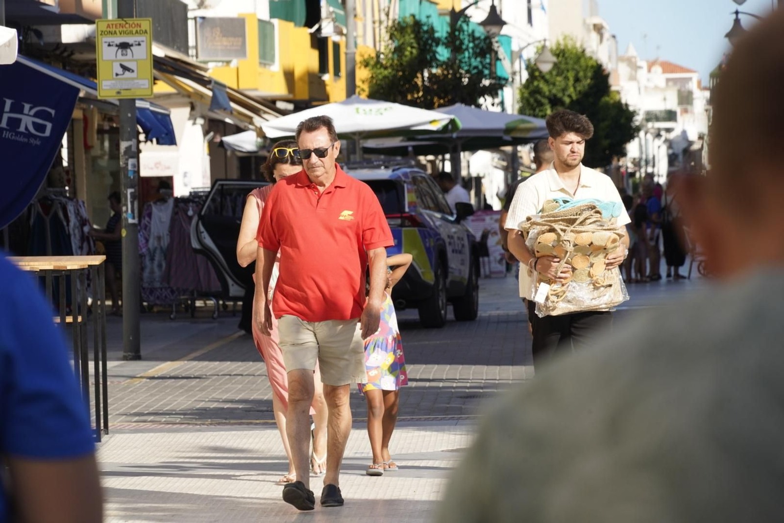 La Calle Ancha de Punta Umbría, una tarde de verano con el sol cayendo