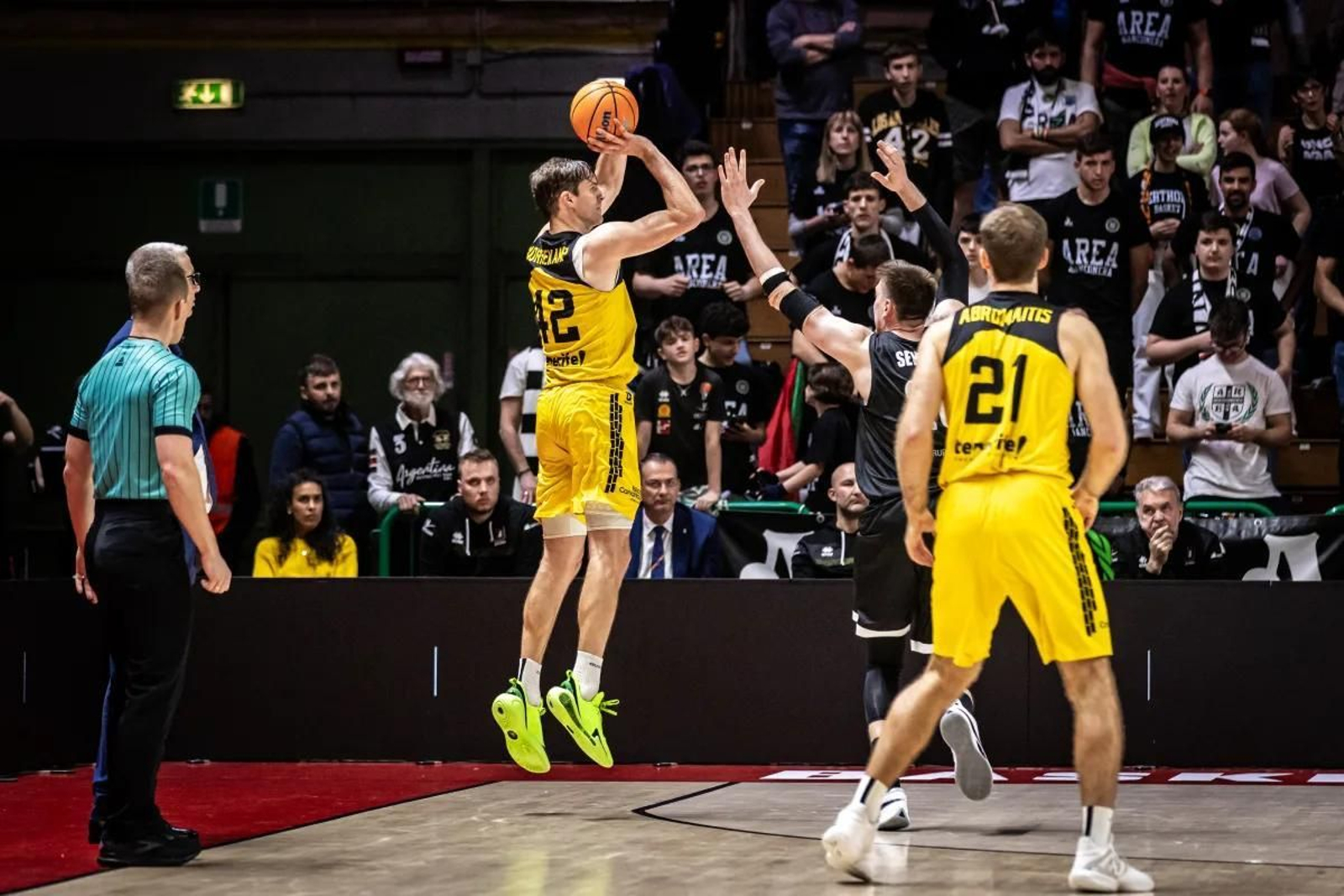 La conexión Huertas-Shermadini lanza al Tenerife a la Final Four de BCL