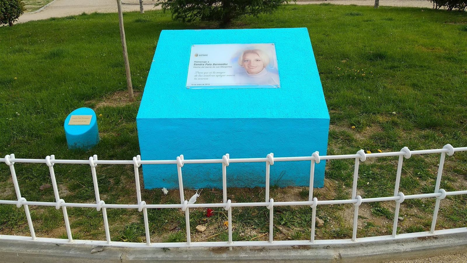 Placa en recuerdo a Sandra Palo en Getafe