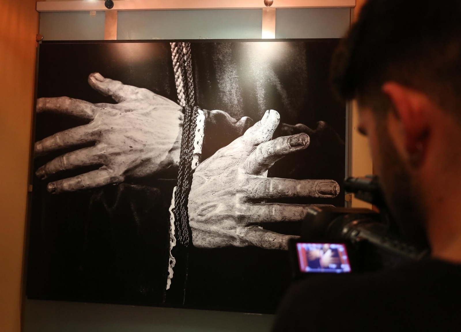 La exposición 'Pasión según Sevilla', en imágenes