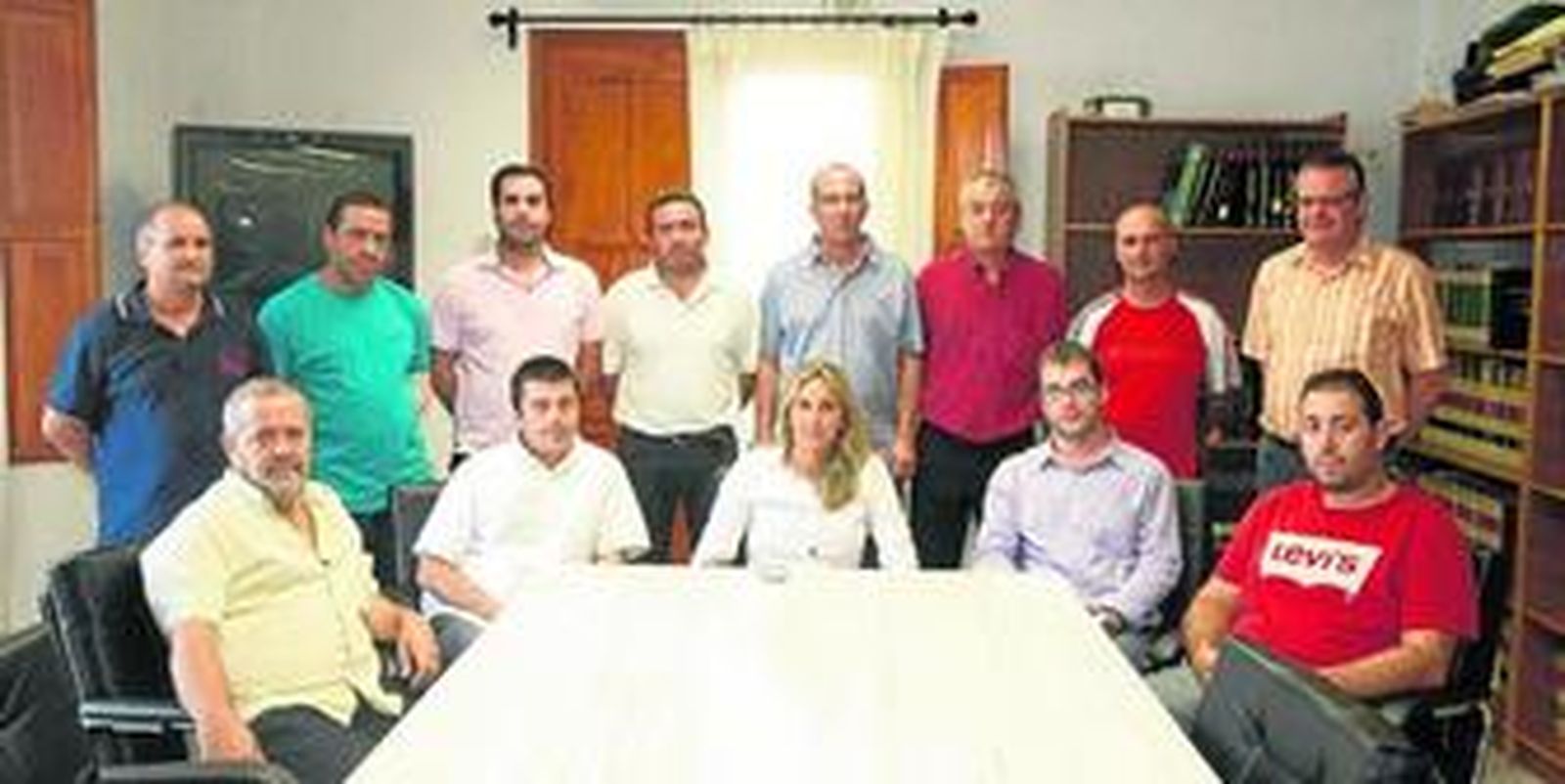 La primera directiva del recién creado club, en la que estarán presentes los respectivos concejales de deportes de los Ayuntamientos de Fines, Macael y Olula del Río.