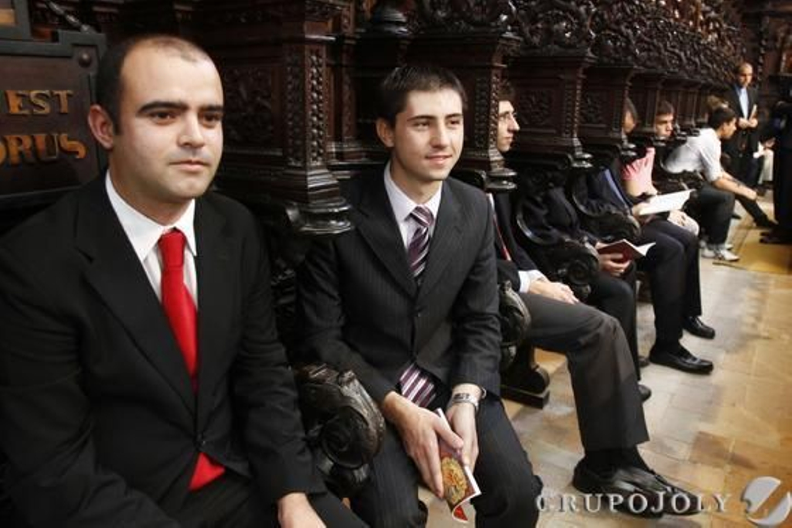 Imágenes de la toma de posesión del nuevo obispo de Cádiz y Ceuta, Rafael Zornoza Boy, en la Catedral de Cádiz.

Foto: Lourdes de Vicente - Joaquin Pino