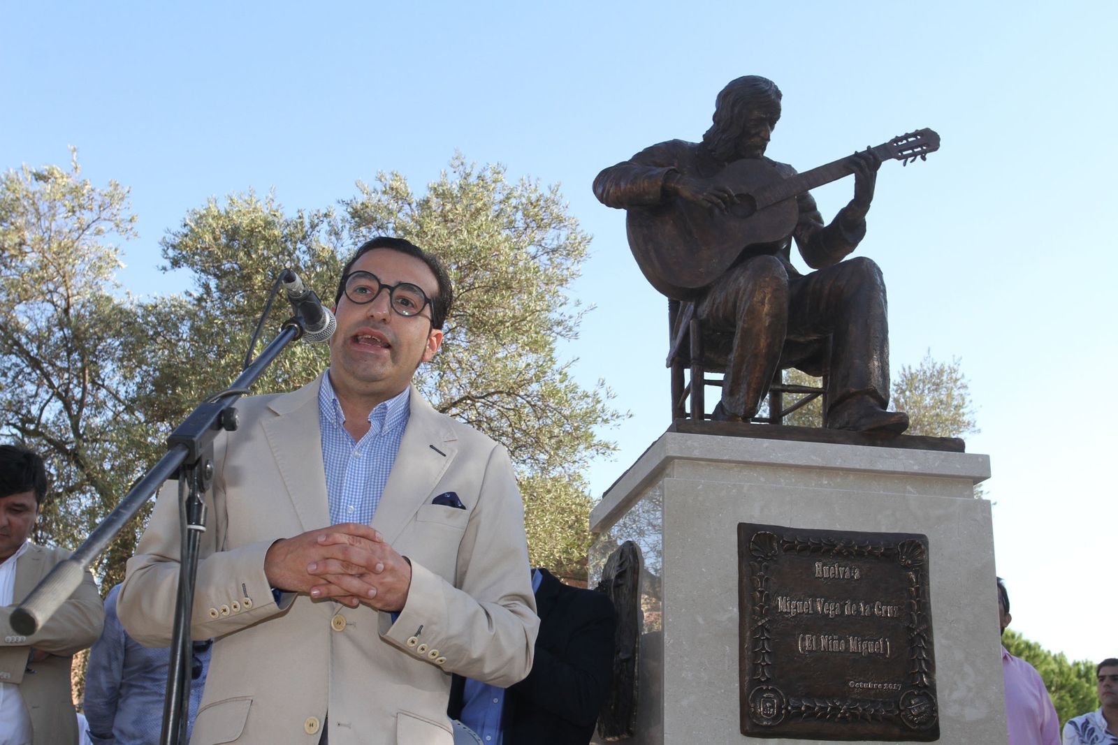 Inaguración del monumento al Niño Miguel.