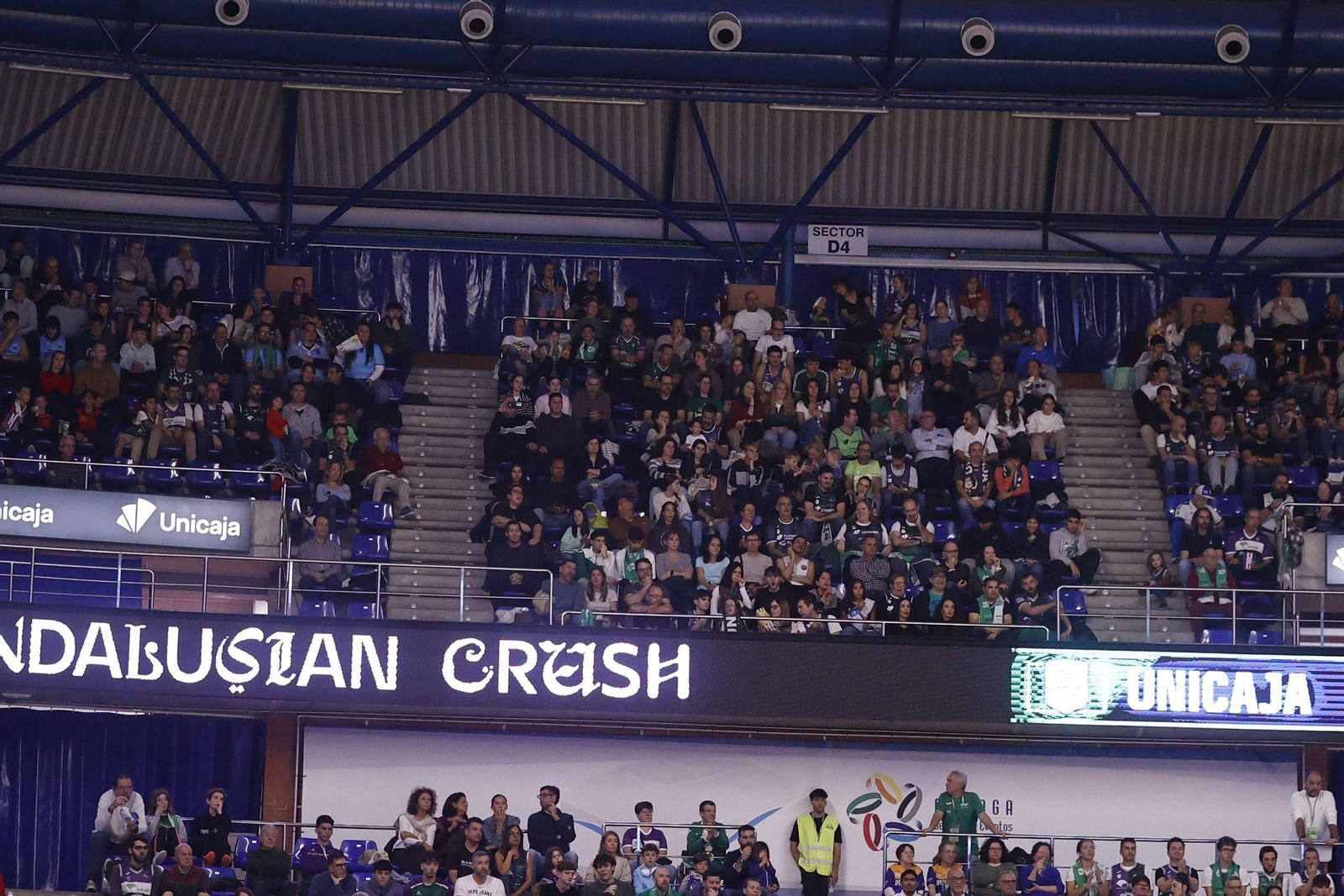 Búscate en las gradas del Carpena en el Unicaja-San Pablo Burgos