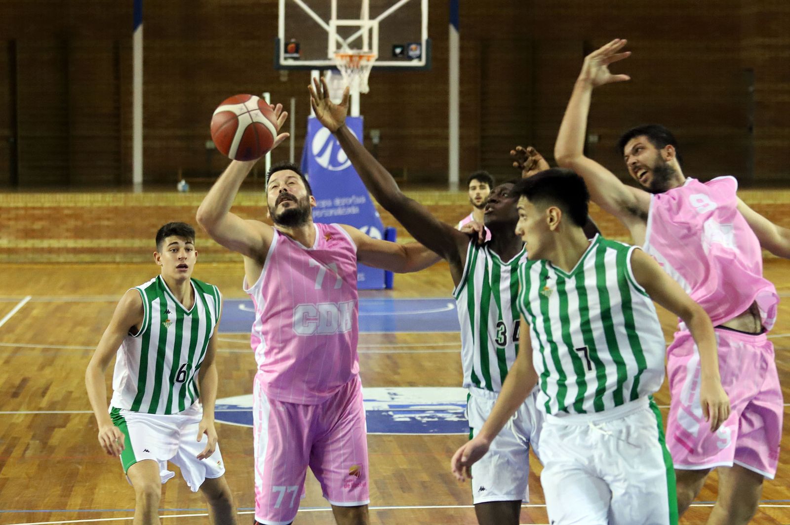 Germán Rodríguez y Sebas Dominguez, durante el partido de la primera vuelta.