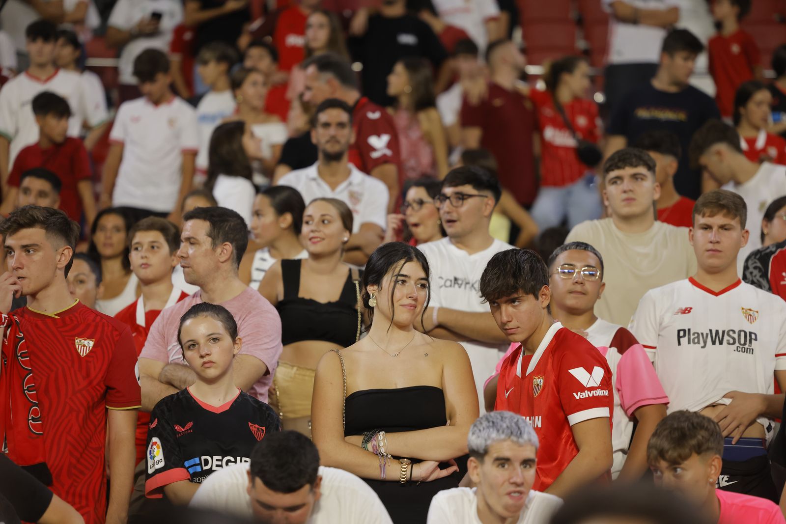 Búscate en la presentación de Sergio Ramos