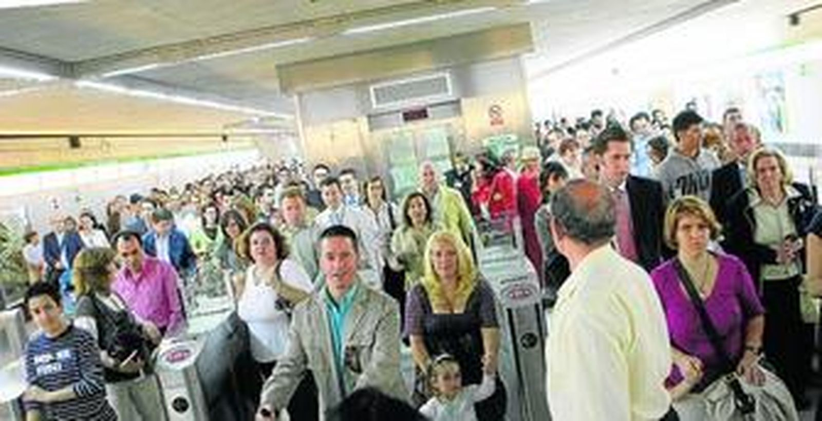 El Metro cumple el año con un déficit de 3 millones de viajeros