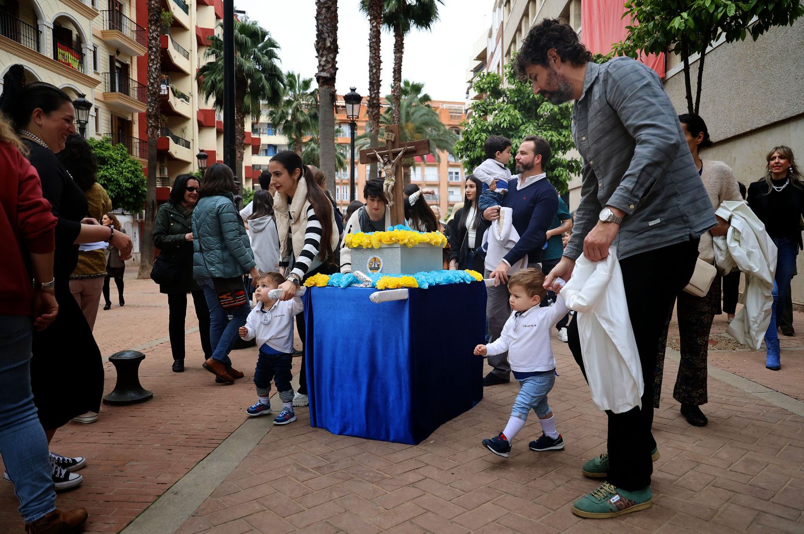 Imágenes de la procesión de la 'Escuela Infantil Mi Pequeño Puerto'